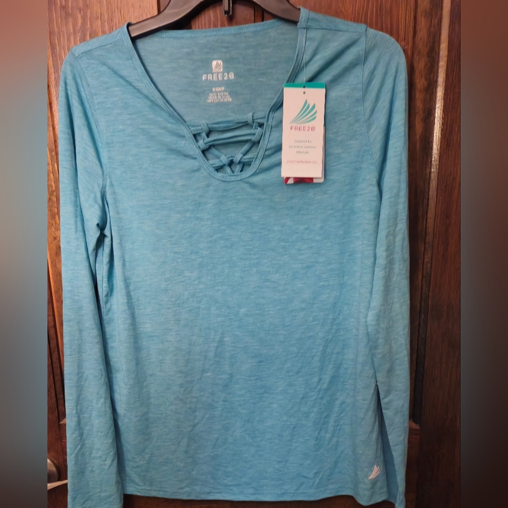 NWT Free2B Macrame L/S   Top Women's Small